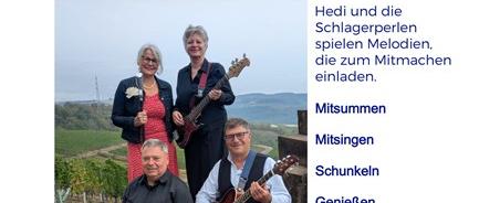 Kinder mit Luzienkranz im Gottesdienst in der Filscher Kapelle